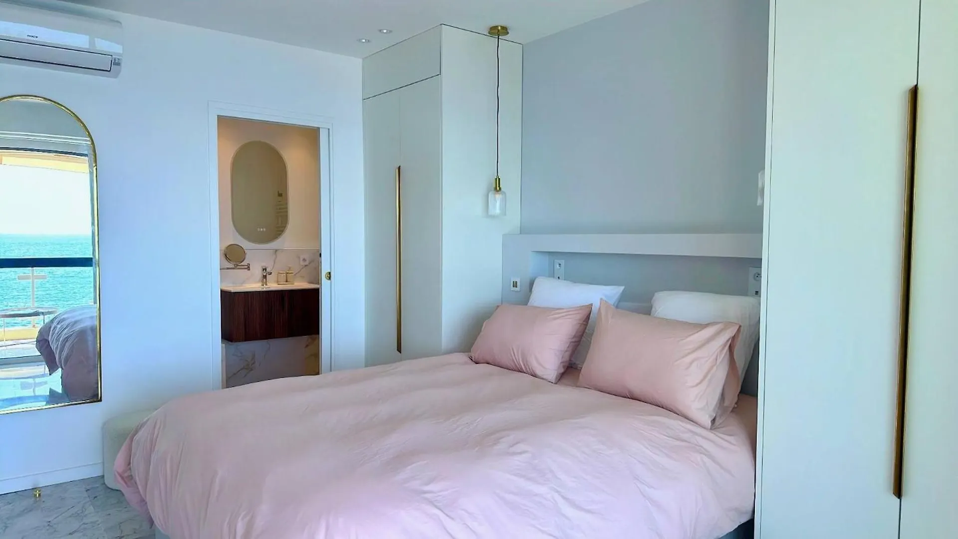 Apartment Adriana II Cannes Moure Rouge